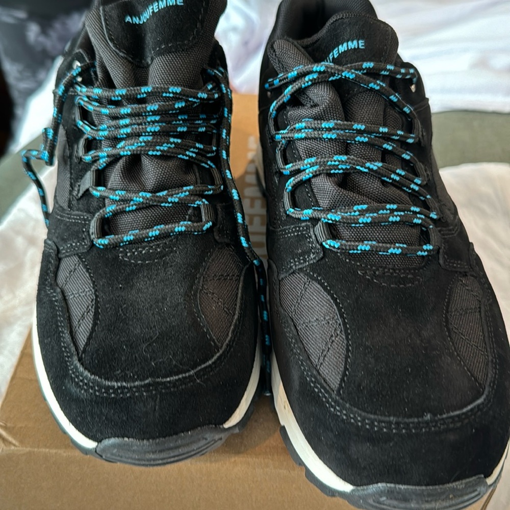 NWB Black waterproof sneakers size 10. Brand new in box